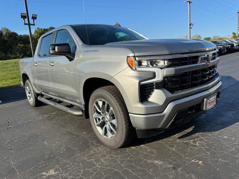 New 2026 Chevrolet Silverado 1500 RST w/ Convenience Package II AWD/4WD image 2