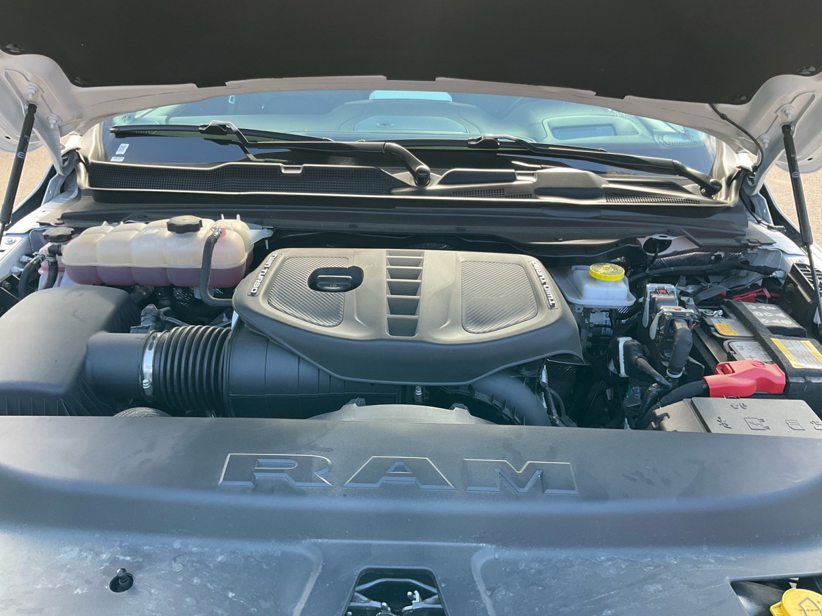 Used 2026 RAM 1500 Limited AWD/4WD image 27