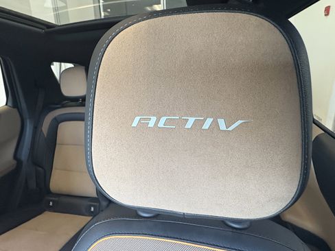 Used 2025 Chevrolet Equinox ACTIV w/ Safety and Technology Package image 9