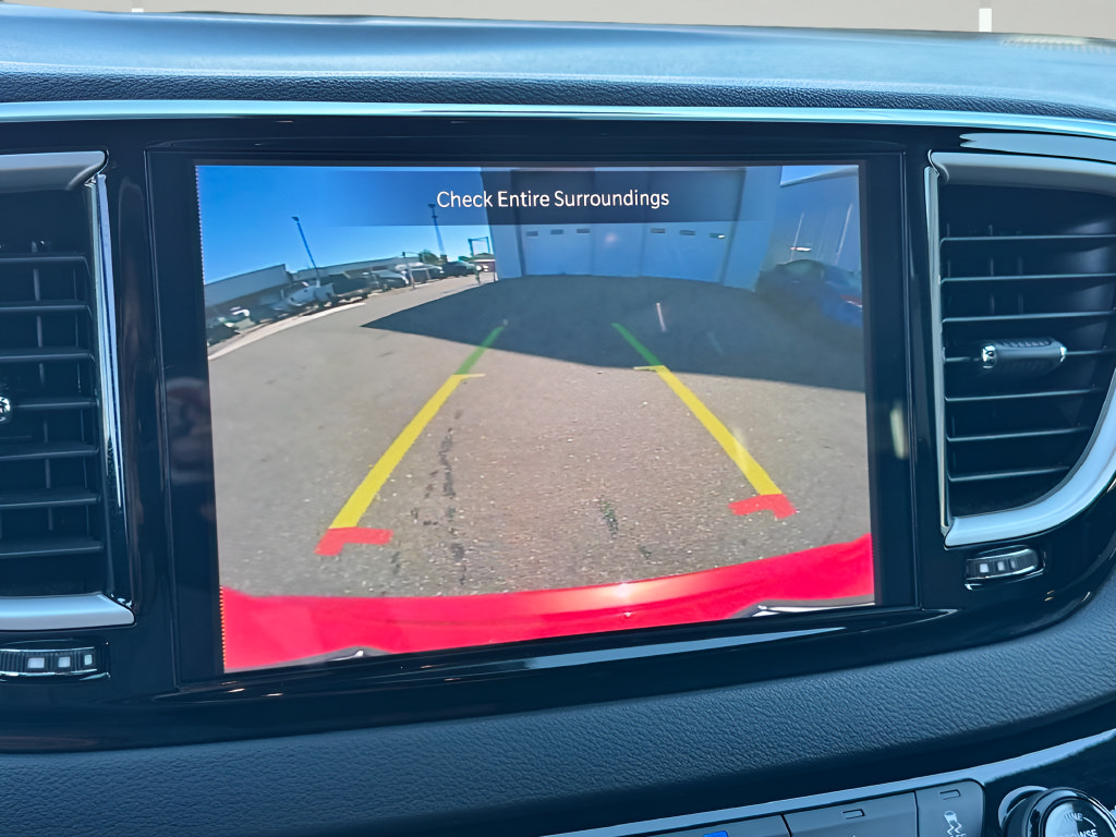 Used 2025 Chrysler Pacifica Select FWD image 18