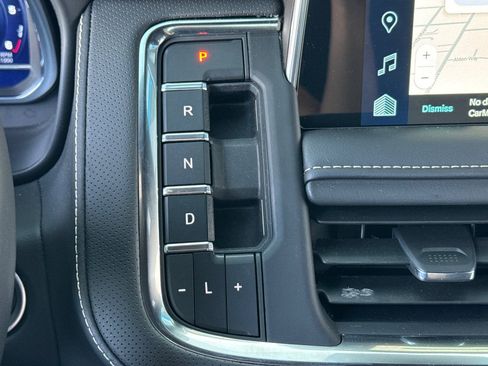 Used 2024 Chevrolet Tahoe Premier w/ Advanced Technology Package image 31