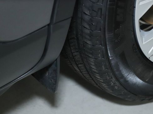 Used 2025 Ford Escape Active image 37