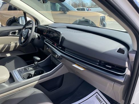 New 2026 Kia Carnival LXS image 31