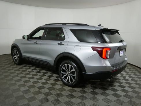 Used 2023 Ford Explorer ST-Line image 6