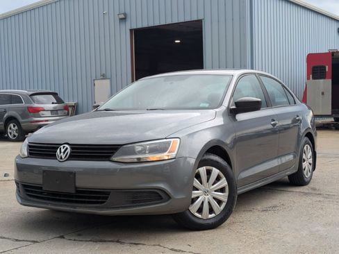Used 2014 Volkswagen Jetta S FWD image 1