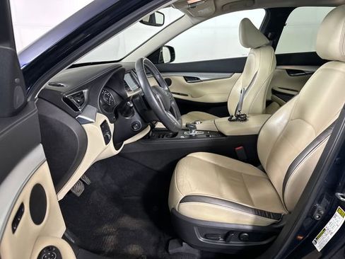 Used 2020 INFINITI QX50 Luxe image 11