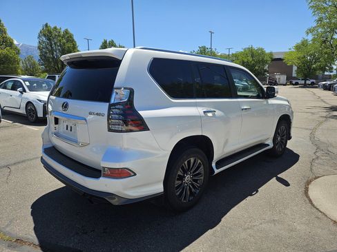 Used 2023 Lexus GX 460 Luxury w/ Sport Design Package AWD/4WD image 5