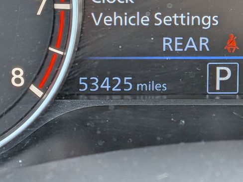 Used 2024 Nissan Altima 2.5 SV FWD image 21