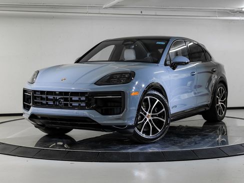 New 2026 Porsche Cayenne GTS AWD/4WD image 1