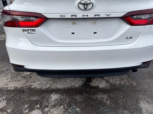 Used 2021 Toyota Camry LE image 17