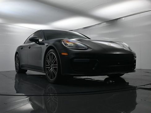 Used 2022 Porsche Panamera 4S image 58