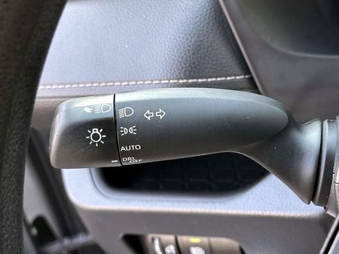 Used 2023 Toyota RAV4 XLE AWD/4WD image 23