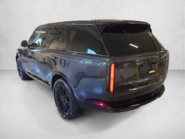 New 2026 Land Rover Range Rover Long Wheelbase SE AWD/4WD image 7