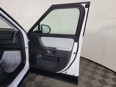 Used 2024 Rivian R1S Adventure AWD/4WD image 18