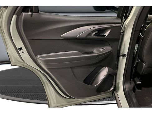 Used 2025 Chevrolet TrailBlazer ACTIV w/ Convenience Package FWD image 32
