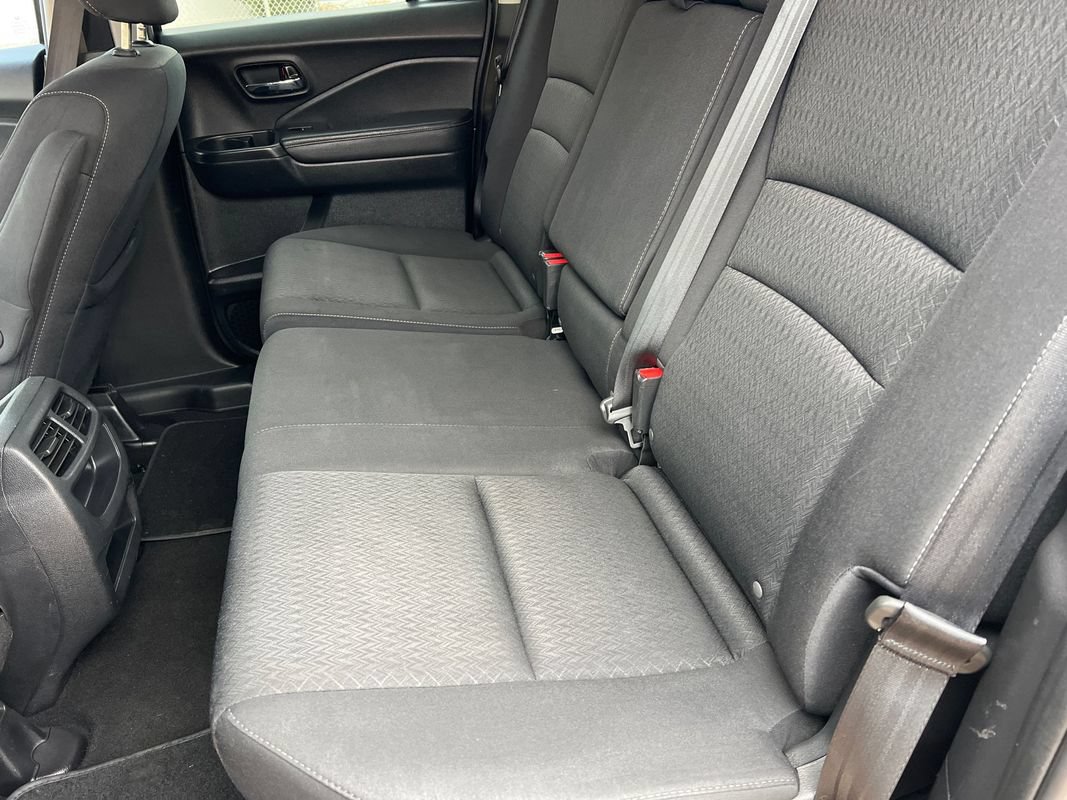 Used 2017 Honda Ridgeline Sport image 11