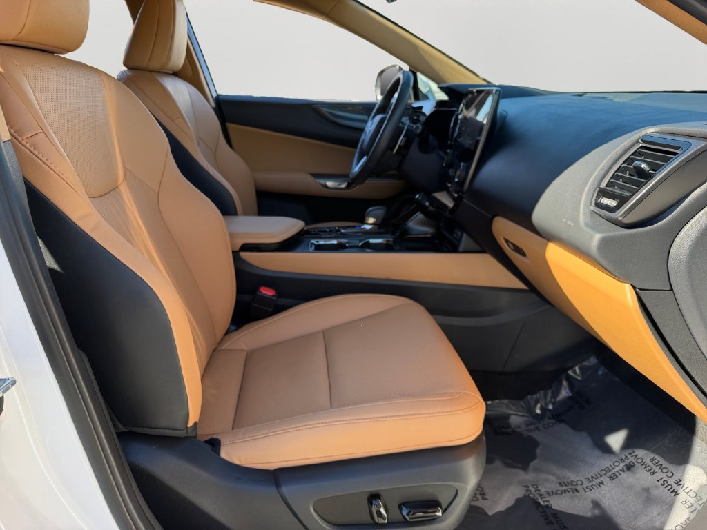 Certified 2025 Lexus NX 350 AWD w/ Accessory Package (2T) image 9