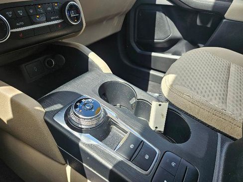 Certified 2020 Ford Escape SE AWD/4WD image 19