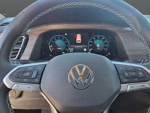 New 2026 Volkswagen Atlas SEL AWD/4WD image 40
