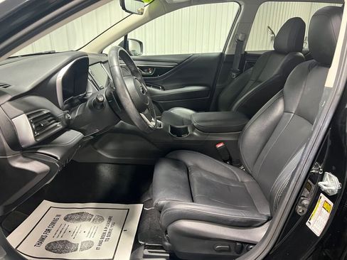 Used 2023 Subaru Outback Limited image 5