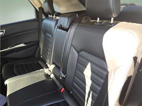 Used 2024 Ford Edge SEL image 24