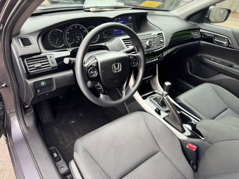 Used 2016 Honda Accord LX image 14