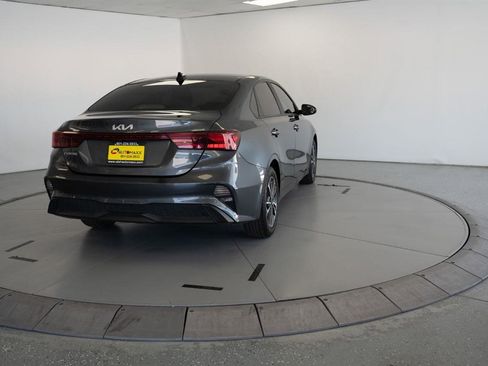 Used 2024 Kia Forte LXS FWD image 7