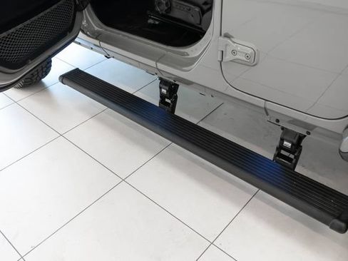 Used 2023 Jeep Wrangler Unlimited Rubicon 392 w/ Dual Top Group AWD/4WD image 12