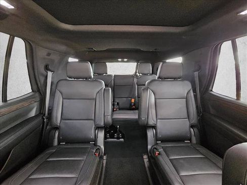 Used 2021 Chevrolet Tahoe LT w/ LT Signature Package AWD/4WD image 15
