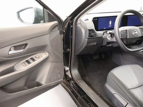 New 2026 Nissan Sentra SV w/ Floor Mat Package FWD image 9