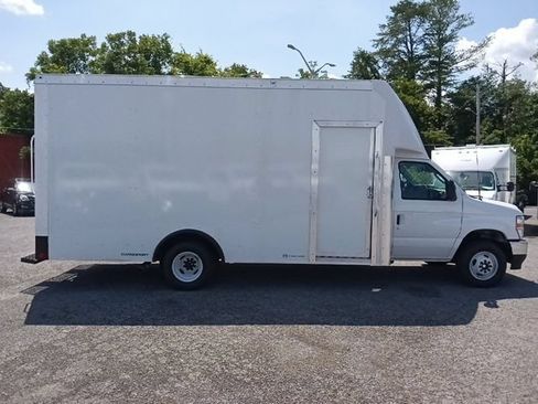 New 2027 Ford E-450 and Econoline 450 Super Duty w/ Power Equipment Group RWD image 2