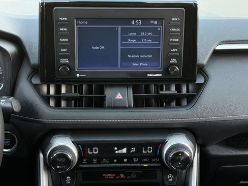 Used 2021 Toyota RAV4 XLE FWD image 17