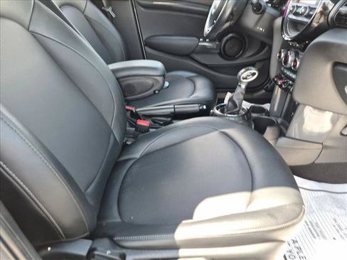 Used 2016 MINI Cooper 4-Door Hardtop FWD image 18