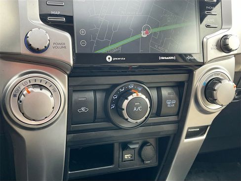 Used 2021 Toyota 4Runner SR5 Premium image 16