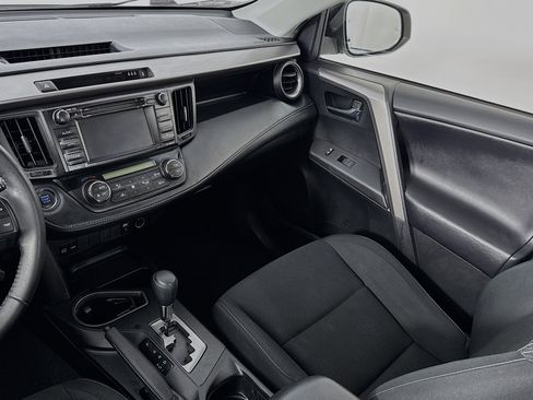 Used 2018 Toyota RAV4 XLE image 22