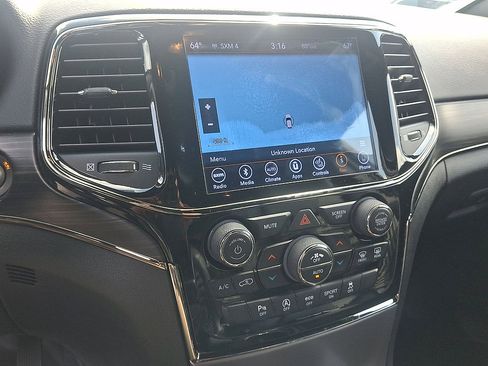 Used 2019 Jeep Grand Cherokee Limited X AWD/4WD image 20