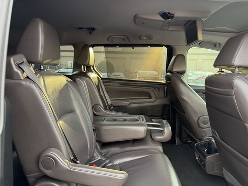 Used 2019 Honda Odyssey Elite image 12