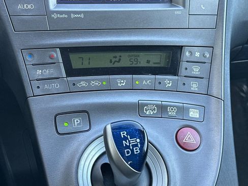 Used 2012 Toyota Prius Plug-In Hybrid image 19