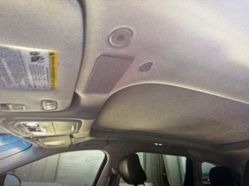 Used 2024 Lincoln Nautilus Reserve w/ Equipment Group 203A image 8