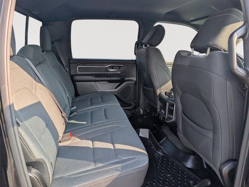 Used 2022 RAM 1500 Big Horn AWD/4WD image 11