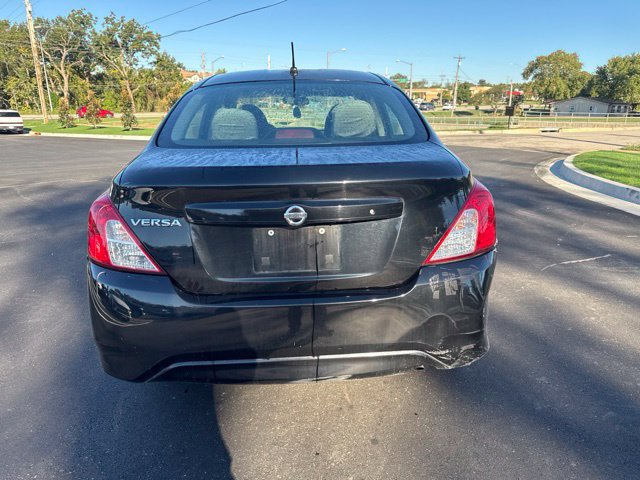 Used 2017 Nissan Versa S FWD image 6