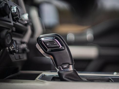 Certified 2018 Ford F150 Lariat image 33