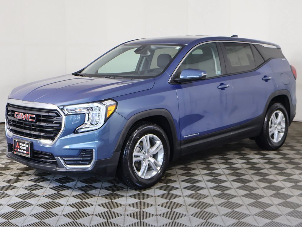 Used 2024 GMC Terrain SLE FWD image 7