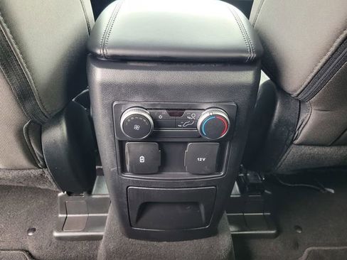 Certified 2022 Ford Explorer XLT image 15