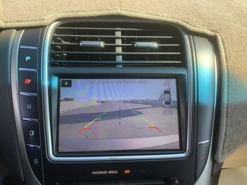 Used 2016 Lincoln MKX Reserve image 18