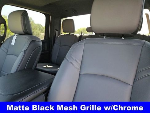 New 2025 RAM 2500 Tradesman w/ Chrome Appearance Group AWD/4WD image 24