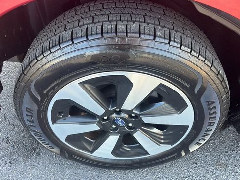 Used 2018 Subaru Forester 2.5i Premium AWD/4WD image 37