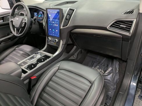 Used 2024 Ford Edge SEL w/ Convenience Package image 29