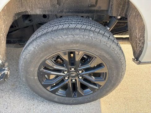 Used 2024 Ford F150 Lariat w/ Equipment Group 502A High image 14