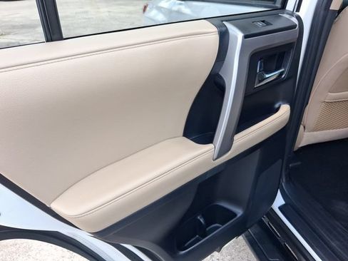 Used 2024 Toyota 4Runner SR5 Premium w/ Moonroof Package RWD image 9